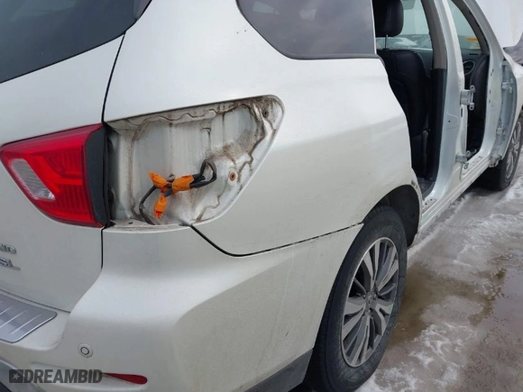 2018 Nissan Pathfinder S with VIN 5N1DR2MM6JC603823, listed as a IAAI auction lot 41656175 with 89,572 mi miles. Bid and sale history available at carsss.com. Image 22.