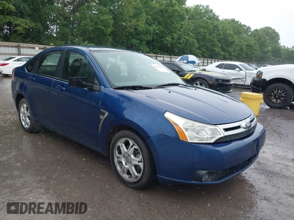 2008 Ford Focus SE z VIN 1FAHP35N58W243547, wystawiony jako IAAI lot #42251832 z przebiegiem 155 554 mil mil oraz . Historia ofert i sprzedaży dostępna na DreamBid. Obrazek 1.