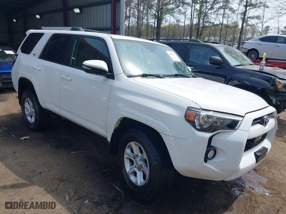 2020 Toyota 4Runner SR5 with VIN JTEBU5JR1L5793061, listed as a IAAI auction lot 41931410 with 81,984 mi miles. Bid and sale history available at carsss.com. Image 1.