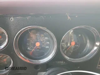 1988 Chevrolet Blazer с VIN 1GNEV18K1JF112265, выставлен на аукционе Copart как лот 75007254 с пробегом 25 791 миль миль и На запчасти • Non repairable. История ставок и продаж доступна на DreamBid. Изображение 9.