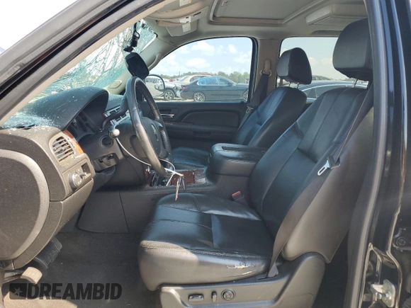 2007 Chevrolet Avalanche LT w/3LT with VIN 3GNEC12067G307296, listed as a Copart auction lot 73326194 with 209,816 mi miles and Salvage Title. Bid and sale history available at carsss.com. Image 7.