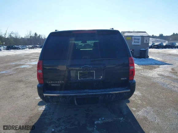2009 Chevrolet Suburban LTZ with VIN 1GNFK36329R291320, listed as a IAAI auction lot 41393816 with 157,469 mi miles. Bid and sale history available at carsss.com. Image 16.