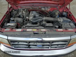 1996 Ford Bronco XL z VIN 1FMEU15N6TLA03097, wystawiony jako Copart lot #80449114 z przebiegiem 289 345 mil mil oraz Czysty tytuł • Clean title. Historia ofert i sprzedaży dostępna na DreamBid. Obrazek 12.