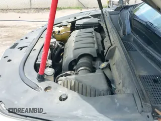 2012 Chevrolet Traverse 1LT z VIN 1GNKRGED2CJ173995, wystawiony jako IAAI lot #42385475 z przebiegiem 222 978 mil mil oraz . Historia ofert i sprzedaży dostępna na DreamBid. Obrazek 25.