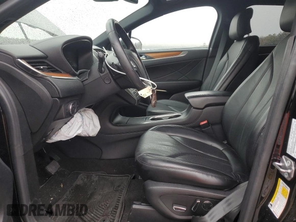 2019 Lincoln MKC Reserve with VIN 5LMCJ3D92KUL27556, listed as a Copart auction lot 48962755 with 54,075 mi miles and Salvage Title. Bid and sale history available at DreamBid. Image 7.