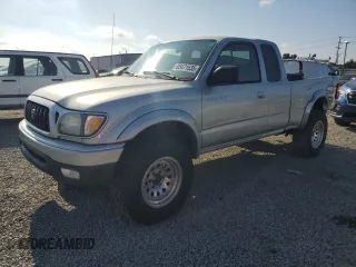 2004 Toyota Tacoma PreRunner with VIN 5TESN92NX4Z367985, listed as a Copart auction lot 65471535 with 171,473 mi miles and Salvage title. Bid and sale history available at DreamBid. Image 1.