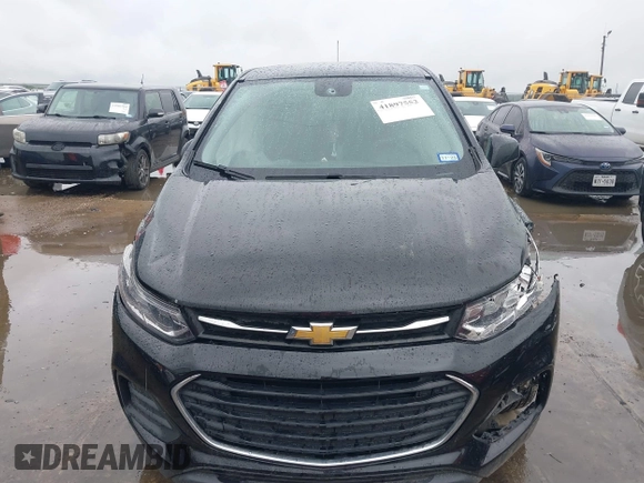 2019 Chevrolet Trax LS with VIN 3GNCJNSB7KL357677, listed as a IAAI auction lot 41897552 with 96,323 mi miles and . Bid and sale history available at DreamBid. Image 12.