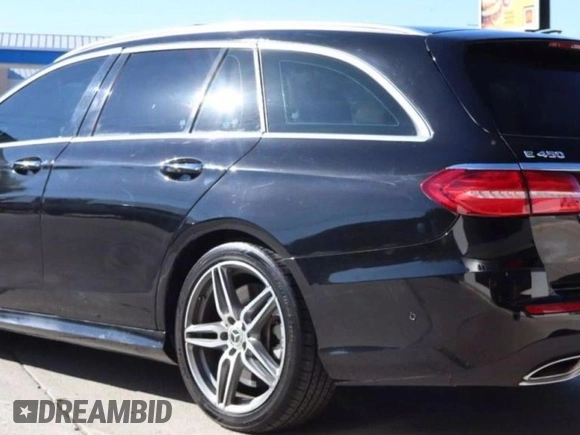 2019 Mercedes-Benz E 450 with VIN WDDZH6JB3KA507304, listed as a Copart auction lot 50660705 with 60,405 mi miles and Salvage title. Bid and sale history available at DreamBid. Image 3.