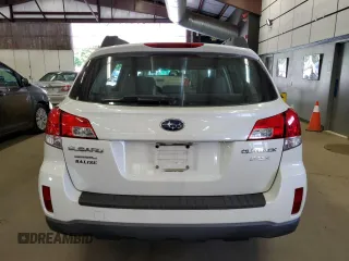 2014 Subaru Outback 2.5i with VIN 4S4BRBAC9E3290131, listed as a Copart auction lot 62429195 with 116,168 mi miles and Clean title. Bid and sale history available at DreamBid. Image 6.