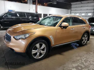 2009 Infiniti FX z VIN JNRAS18W69M152576, wystawiony jako Copart lot #56454895 z przebiegiem 188 963 mil mil oraz Nie do naprawy • Non repairable. Historia ofert i sprzedaży dostępna na DreamBid. Obrazek 1.