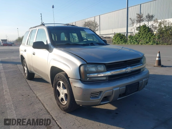 2002 Chevrolet TrailBlazer LS with VIN 1GNDS13S422310309, listed as a IAAI auction lot 41678511 with 222,789 mi miles and . Bid and sale history available at DreamBid. Image 1.