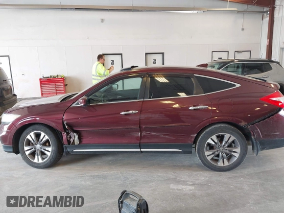2014 Honda Crosstour EX-L с VIN 5J6TF2H56EL800907, выставлен на аукционе IAAI как лот 42077808 с пробегом 139 510 миль миль и . История ставок и продаж доступна на DreamBid. Изображение 14.