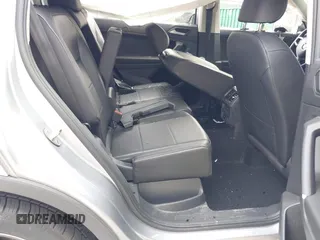 2020 Volkswagen Tiguan SE with VIN 3VV2B7AX6LM026760, listed as a IAAI auction lot 41652292 with 63,925 mi miles and . Bid and sale history available at DreamBid. Image 8.