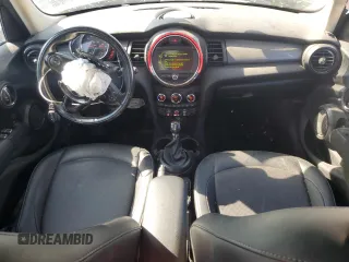 2017 MINI Hardtop 4 Door Cooper с VIN WMWXU1C39H2F92805, выставлен на аукционе Copart как лот 61665635 с пробегом 74 295 миль миль и Списание • Salvage title. История ставок и продаж доступна на DreamBid. Изображение 8.