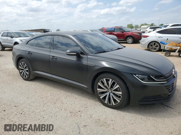 2020 Volkswagen Arteon SE z VIN WVWAR7AN7LE013526, wystawiony jako Copart lot #52791425 z przebiegiem 28 480 mil mil oraz Czysty tytuł • Clean title. Historia ofert i sprzedaży dostępna na DreamBid. Obrazek 4.