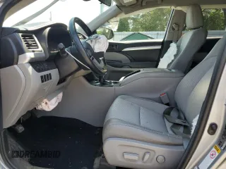 2017 Toyota Highlander LE with VIN 5TDBZRFH5HS481159, listed as a Copart auction lot 59106835 with Not provided miles and Salvage title. Bid and sale history available at DreamBid. Image 7.