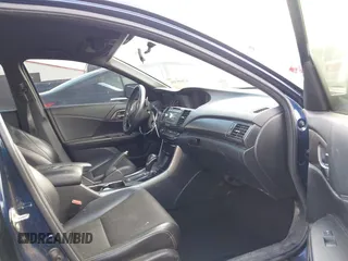 2016 Honda Accord Sport z VIN 1HGCR2F53GA185880, wystawiony jako IAAI lot #42605304 z przebiegiem 100 752 mil mil oraz . Historia ofert i sprzedaży dostępna na DreamBid. Obrazek 5.