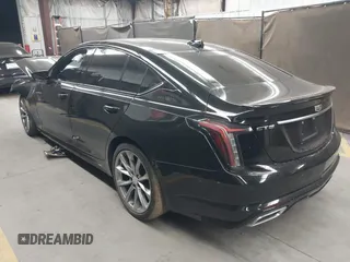 2020 Cadillac CT5 Sport z VIN 1G6DP5RK5L0121306, wystawiony jako IAAI lot #42097468 z przebiegiem 38 841 mil mil oraz . Historia ofert i sprzedaży dostępna na DreamBid. Obrazek 3.
