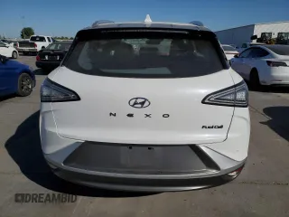 2021 Hyundai NEXO Limited z VIN KM8J84A61MU017049, wystawiony jako Copart lot #74327164 z przebiegiem 14 173 mil mil oraz Czysty tytuł • Clean title. Historia ofert i sprzedaży dostępna na DreamBid. Obrazek 6.