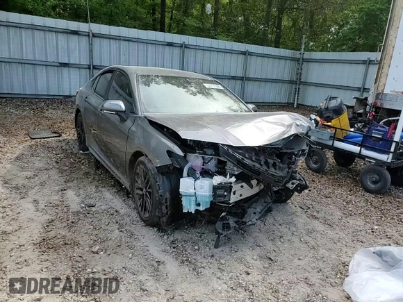 2025 Toyota Camry LE z VIN 4T1DAACK4SU588882, wystawiony jako Copart lot #52717395 z przebiegiem Nie podano mil oraz Szkoda całkowita • Salvage title. Historia ofert i sprzedaży dostępna na DreamBid. Obrazek 11.
