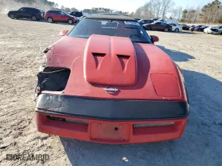 1989 Chevrolet Corvette with VIN 1G1YY3189K5121853, listed as a Copart auction lot 88135295 with 0 mi miles and Salvage Title. Bid and sale history available at carsss.com. Image 5.