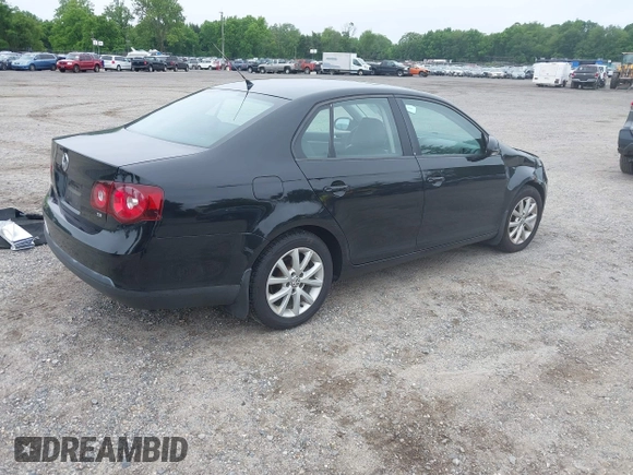 2010 Volkswagen Jetta Limited Edition with VIN 3VWRZ7AJ0AM105047, listed as a IAAI auction lot 42462140 with 199,668 mi miles and . Bid and sale history available at DreamBid. Image 4.