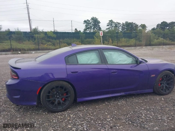 2018 Dodge Charger R/T Scat Pack with VIN 2C3CDXGJXJH318833, listed as a IAAI auction lot 40339470 with NaN miles. Bid and sale history available at carsss.com. Image 13.