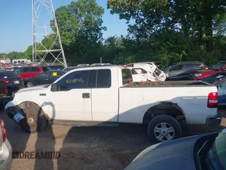 2004 Ford F-150 STX с VIN 1FTRX14W14FA10594, выставлен на аукционе IAAI как лот 42278746 с пробегом 285 096 миль миль и . История ставок и продаж доступна на DreamBid. Изображение 14.