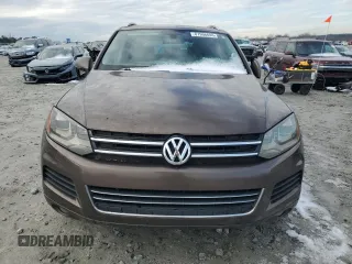 2013 Volkswagen Touareg Lux with VIN WVGEF9BP1DD006810, listed as a Copart auction lot 87906695 with 172,473 mi miles and Clean Title. Bid and sale history available at DreamBid. Image 5.