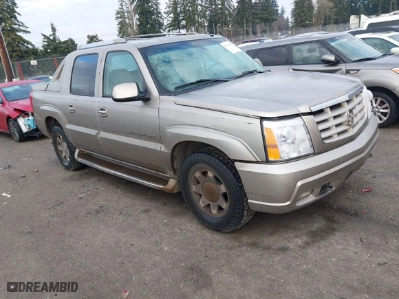 2002 Cadillac Escalade EXT with VIN 3GYEK63N62G209357, listed as a IAAI auction lot 41512354 with 205919 miles. Bid and sale history available at carsss.com. Image 1.