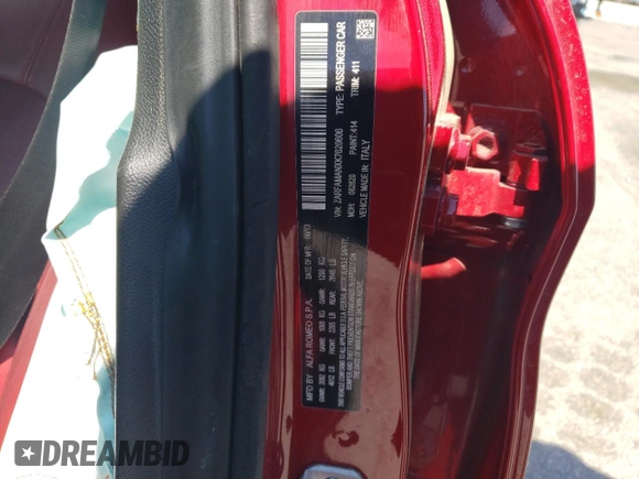 2019 Alfa Romeo Giulia z VIN ZARFAMANXK7620606, wystawiony jako Copart lot #50732025 z przebiegiem Nie podano mil oraz Szkody całkowita. Historia ofert i sprzedaży dostępna na DreamBid. Obrazek 12.