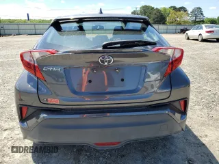 2018 Toyota C-HR XLE z VIN NMTKHMBXXJR046516, wystawiony jako Copart lot #53486395 z przebiegiem 95 741 mil mil oraz Czysty tytuł • Clean title. Historia ofert i sprzedaży dostępna na DreamBid. Obrazek 6.