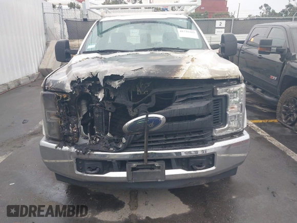 2019 Ford Super Duty F-250 SRW XL with VIN 1FDBF2A60KEC36428, listed as a IAAI auction lot 41735313 with 1 mi miles. Bid and sale history available at carsss.com. Image 6.