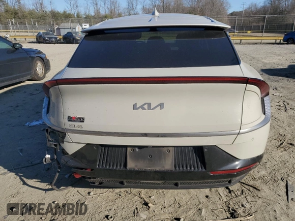 2022 Kia EV6 Wind with VIN KNDC3DLC4N5032784, listed as a Copart auction lot 46916385 with 70,102 mi miles and Salvage Title. Bid and sale history available at carsss.com. Image 6.