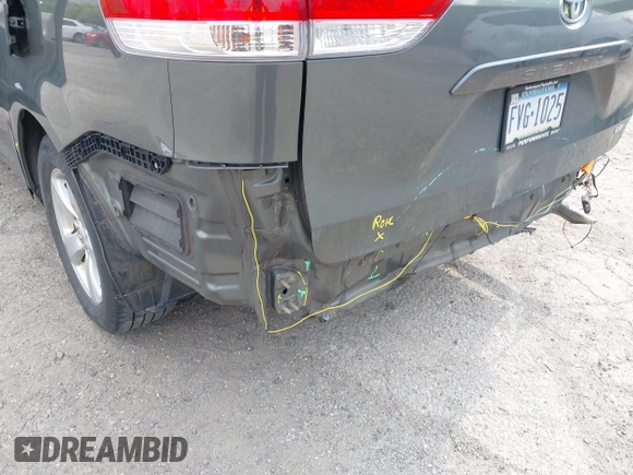 2014 Toyota Sienna LE AAS with VIN 5TDKK3DC8ES432364, listed as a IAAI auction lot 42081378 with 187,131 mi miles and . Bid and sale history available at DreamBid. Image 6.