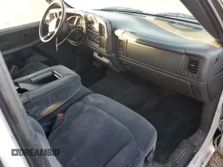 2000 Chevrolet Silverado 1500 with VIN 2GCEC19V6Y1333885, listed as a Copart auction lot 80429544 with 193,714 mi miles and Salvage Title. Bid and sale history available at carsss.com. Image 8.