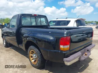 1997 Ford Ranger XLT z VIN 1FTCR10A8VPA95536, wystawiony jako IAAI lot #42264818 z przebiegiem 163 491 mil mil oraz . Historia ofert i sprzedaży dostępna na DreamBid. Obrazek 3.