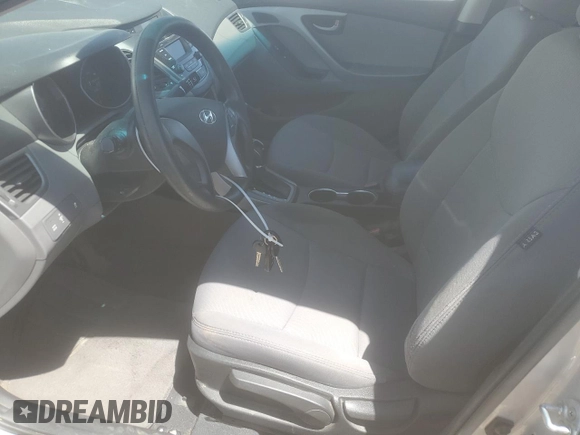 2016 Hyundai Elantra SE z VIN 5NPDH4AE0GH703610, wystawiony jako Copart lot #63573935 z przebiegiem 244 839 mil mil oraz Czysty tytuł • Clean title. Historia ofert i sprzedaży dostępna na DreamBid. Obrazek 7.