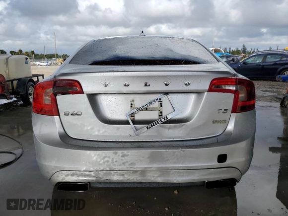 2015 Volvo S60 T5 Drive-E Premier с VIN YV140MFB7F1314727, выставлен на аукционе Copart как лот 84855544 с пробегом 128 854 миль миль и Списание • Salvage title. История ставок и продаж доступна на DreamBid. Изображение 6.