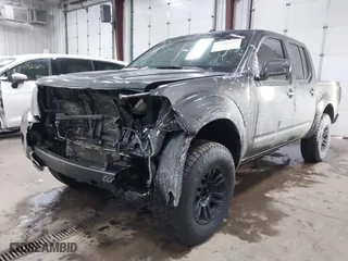 2013 Nissan Frontier SV with VIN 1N6AD0EV5DN734619, listed as a IAAI auction lot 41300993 with 104,013 mi miles. Bid and sale history available at carsss.com. Image 18.