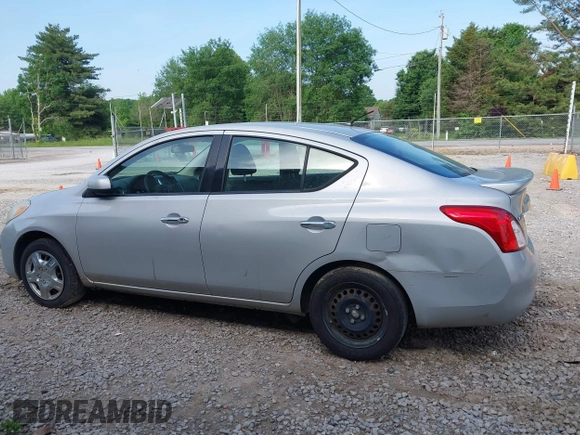 2014 Nissan Versa SV with VIN 3N1CN7APXEK453063, listed as a IAAI auction lot 42163061 with 176,437 mi miles. Bid and sale history available at carsss.com. Image 6.