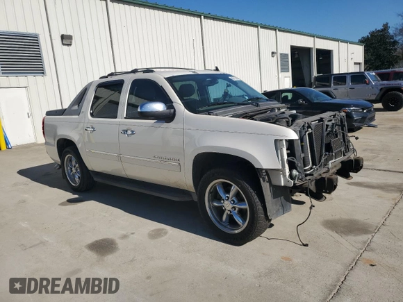 2010 Chevrolet Avalanche LTZ with VIN 3GNNCGE09AG186060, listed as a Copart auction lot 88727255 with 276,760 mi miles and Salvage Title. Bid and sale history available at DreamBid. Image 4.
