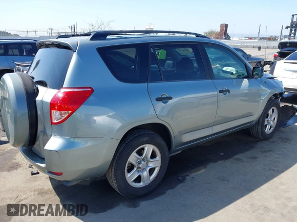 2007 Toyota RAV4 with VIN JTMZD33V475062101, listed as a IAAI auction lot 41883546 with 152,919 mi miles. Bid and sale history available at carsss.com. Image 4.