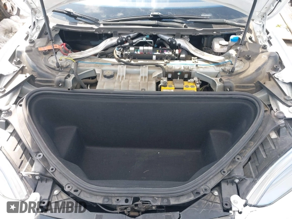 2016 Tesla Model S 90D with VIN 5YJSA1E27GF153525, listed as a IAAI auction lot 41539221 with 145,771 mi miles and . Bid and sale history available at DreamBid. Image 10.