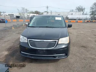2014 Chrysler Town & Country Touring-L with VIN 2C4RC1CG2ER214952, listed as a IAAI auction lot 42083166 with 188,494 mi miles. Bid and sale history available at carsss.com. Image 12.