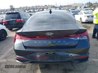 2022 Hyundai Elantra SEL with VIN 5NPLM4AG4NH071278, listed as a IAAI auction lot 41815110 with 17,196 mi miles and . Bid and sale history available at DreamBid. Image 16.