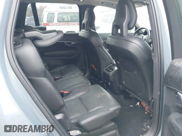2020 Volvo XC90 Momentum with VIN YV4A22PK7L1539518, listed as a IAAI auction lot 41665899 with 59,883 mi miles. Bid and sale history available at carsss.com. Image 8.