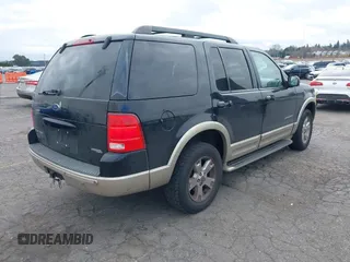 2005 Ford Explorer Eddie Bauer z VIN 1FMZU74K35UA80048, wystawiony jako IAAI lot #41741608 z przebiegiem 145 922 mil mil oraz . Historia ofert i sprzedaży dostępna na DreamBid. Obrazek 4.