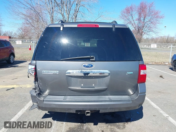 2010 Ford Expedition Limited z VIN 1FMJU2A52AEB63974, wystawiony jako IAAI lot #41853671 z przebiegiem 198 408 mil mil oraz . Historia ofert i sprzedaży dostępna na DreamBid. Obrazek 16.