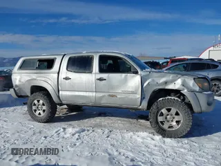 2006 Toyota Tacoma z VIN 5TELU42N06Z195981, wystawiony jako IAAI lot #41333261 z przebiegiem 216 216 mil mil oraz . Historia ofert i sprzedaży dostępna na DreamBid. Obrazek 14.